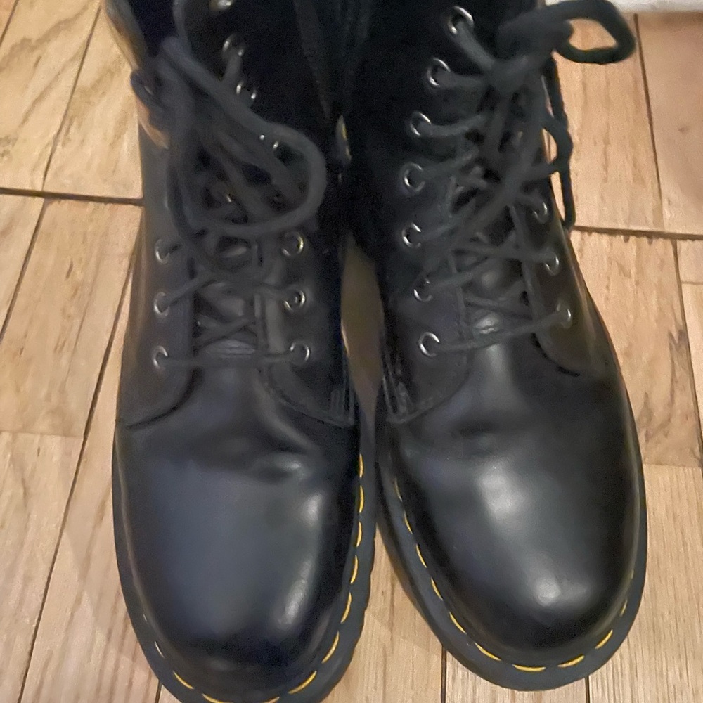 Dr. Martens Jadon Boot Smooth Leather Platforms